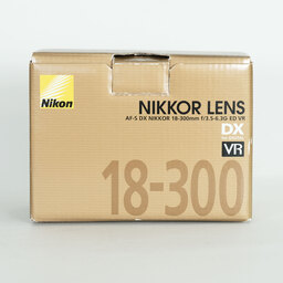 Nikon AF-S DX NIKKOR 18-300mm f/3.5-6.3G ED VR