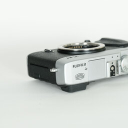 FUJIFILM X-E1 シルバー