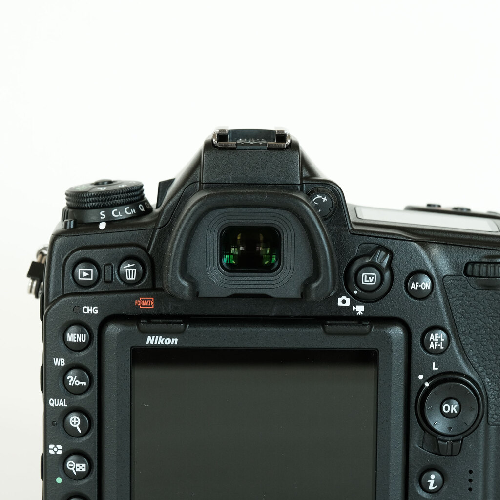 Nikon D780