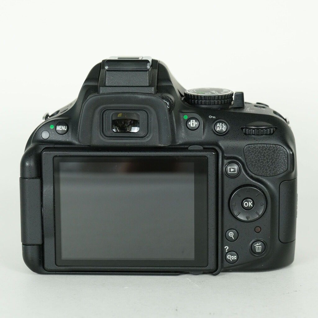 ⭐良品⭐Nikon D5200 ボディ ブラック【2410万画素】 Nikon D5200 ボディ ブラックの出品 | ONE SCENE（ワンシーン）