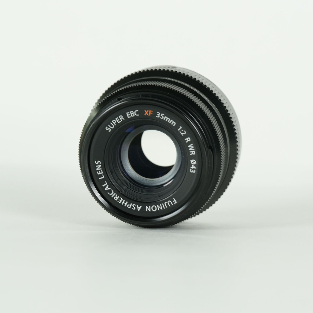 FUJIFILM XF35mmF2 R WRの出品 | ONE SCENE（ワンシーン）