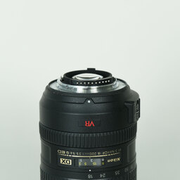 Nikon AF-S DX VR Zoom-Nikkor 18-200mm F3.5-5.6G IF-ED