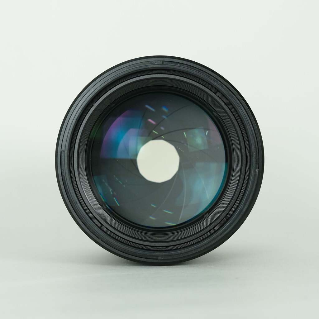 SONY FE 85mm F1.4 GM SEL85F14GMの出品 | ONE SCENE（ワンシーン）