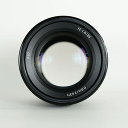 SONY FE 85mm F1.8 SEL85F18