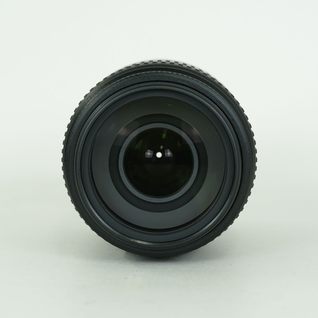 Nikon AF-S DX NIKKOR 55-300mm F4.5-5.6G ED VR Nikon AF-S DX NIKKOR 55-300mm F4.5-5.6G ED VR