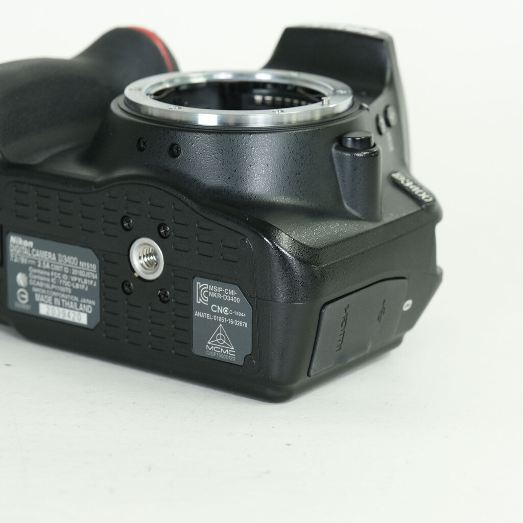 Nikon D3400