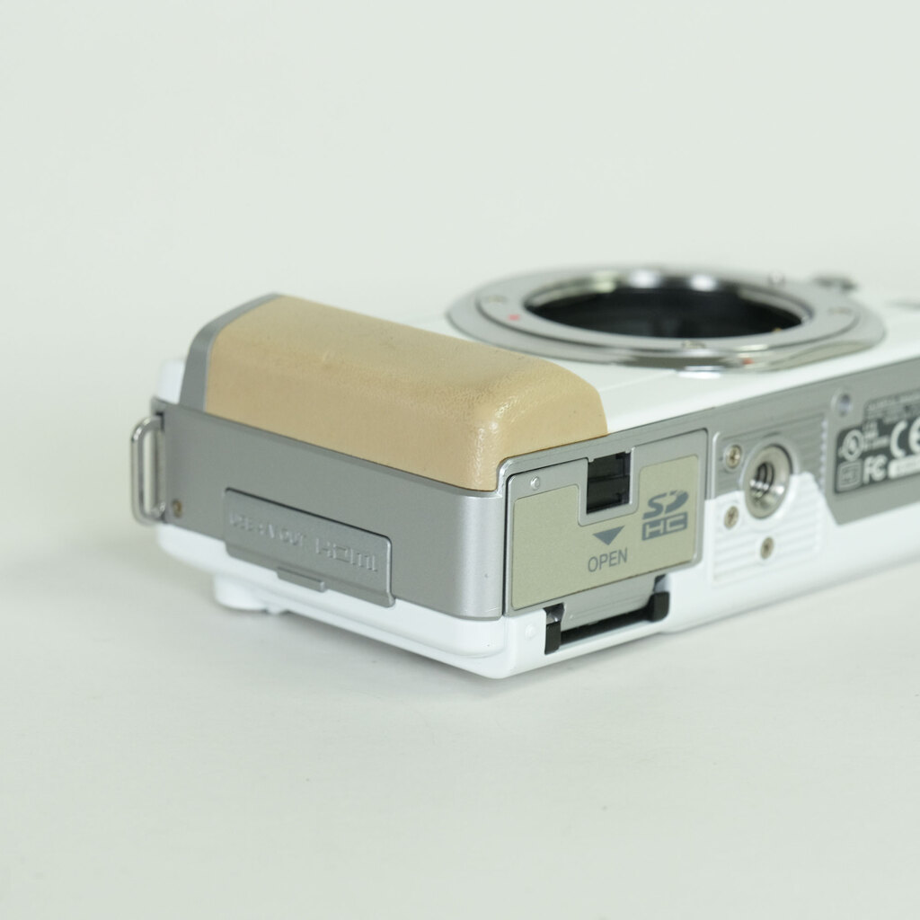 OLYMPUS PEN Lite E-PL1 ボディ ホワイト OLYMPUS PEN Lite E-PL1 ボディ ホワイト