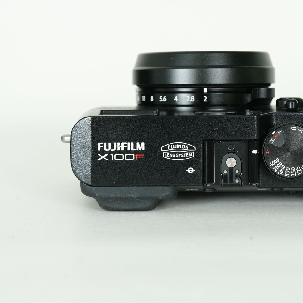 FUJIFILM X100F ブラックの出品 | ONE SCENE（ワンシーン）