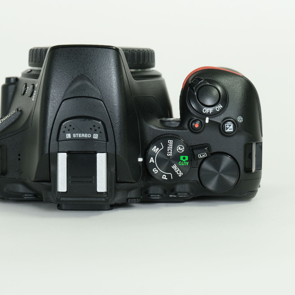 Nikon D5600