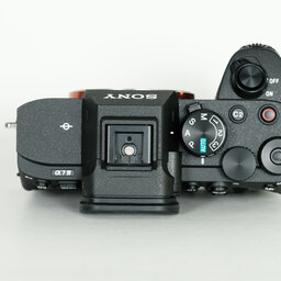 SONY α7 IV(ILCE-7M4) SONY α7 IV(ILCE-7M4)