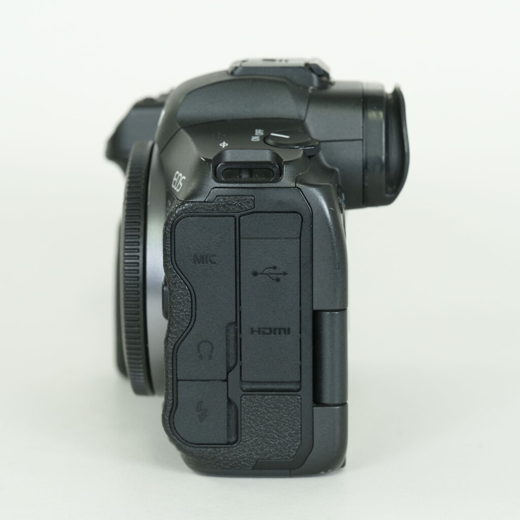 Canon EOS R5 Canon EOS R5