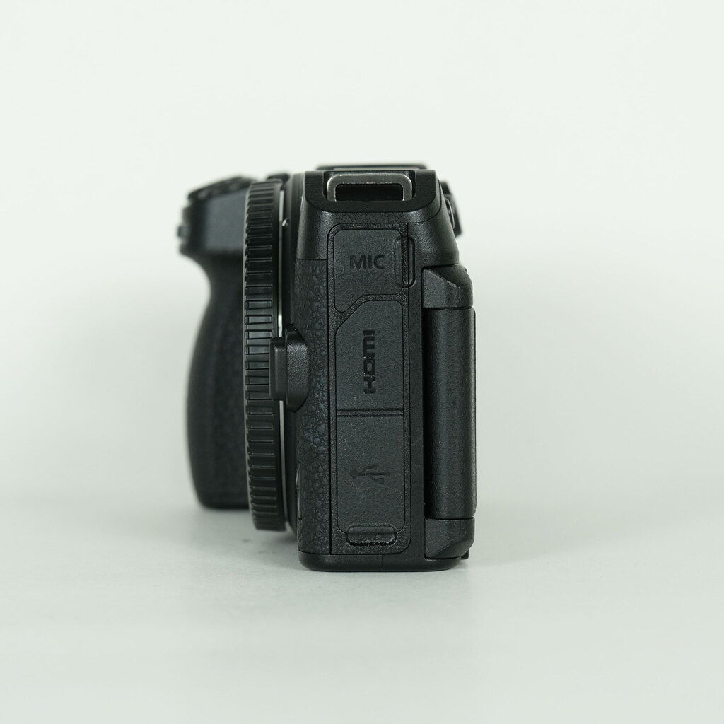 Nikon Z30の出品 | ONE SCENE（ワンシーン）