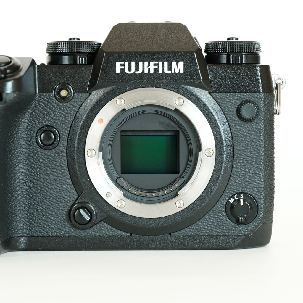 FUJIFILM X-H1