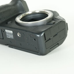 Canon EOS R6 Canon EOS R6