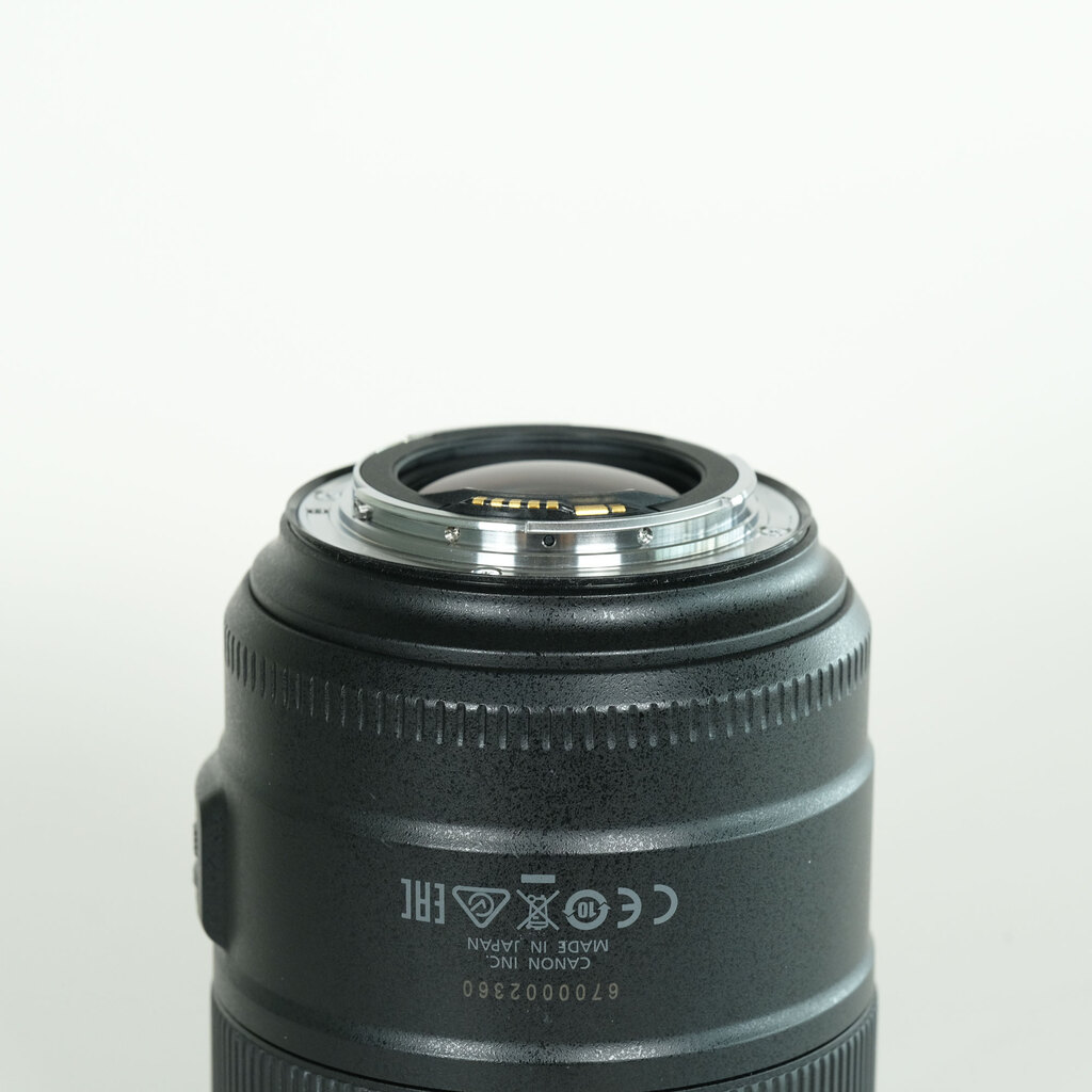 Canon EF85mm F1.4L IS USM Canon EF85mm F1.4L IS USM
