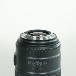 Canon EF85mm F1.4L IS USM Canon EF85mm F1.4L IS USM