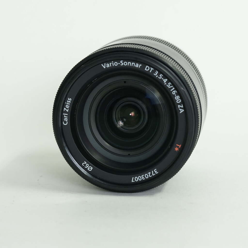 SONY Vario-Sonnar T＊ DT 16-80mm F3.5-4.5 ZA SAL1680Z