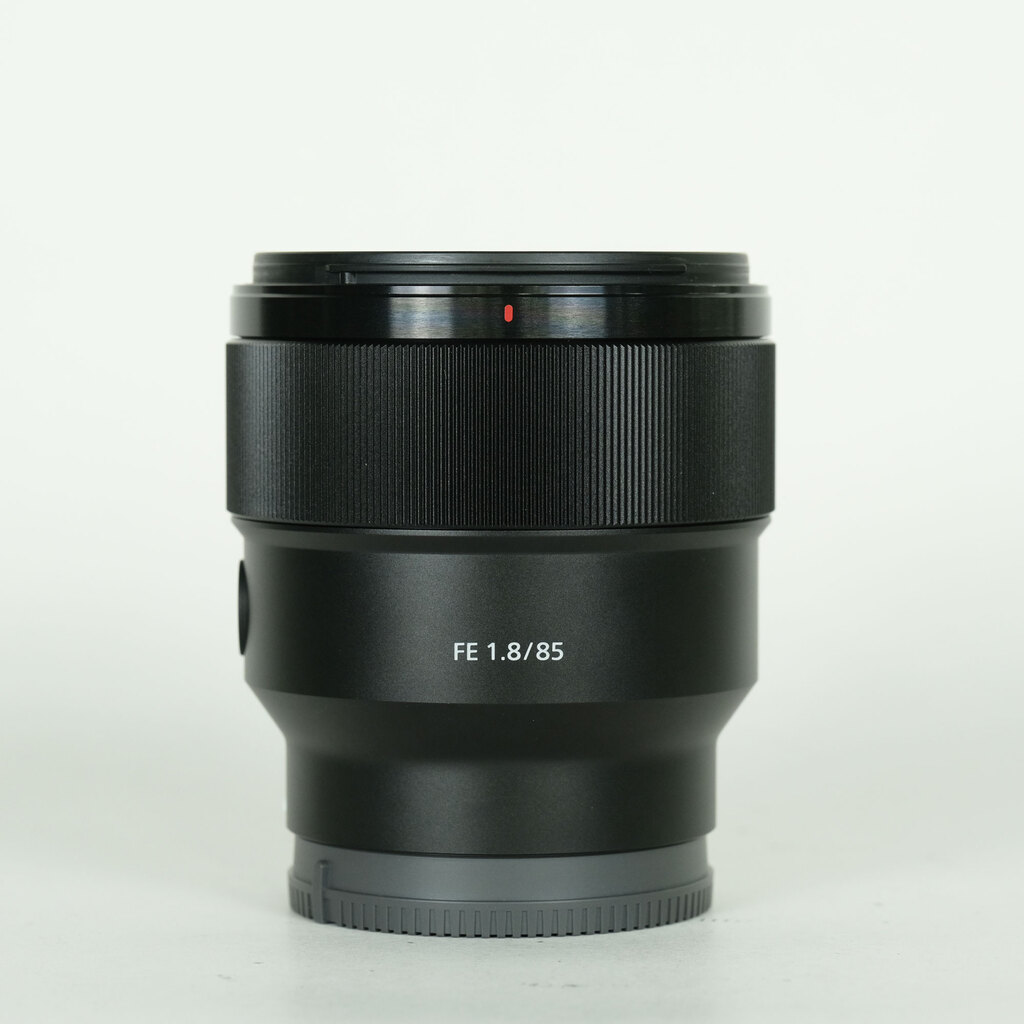 SONY FE 85mm F1.8 SEL85F18の出品 | ONE SCENE（ワンシーン）