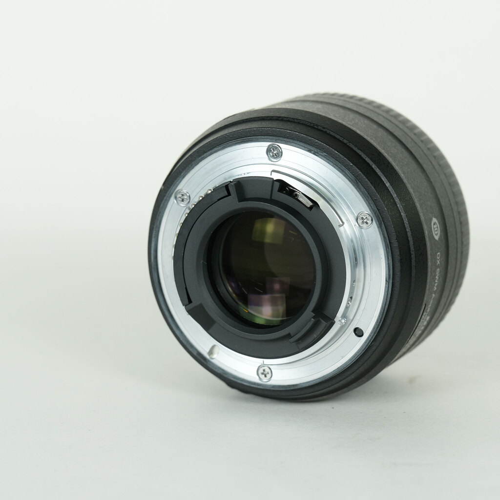 Nikon AF-S DX NIKKOR 35mm f/1.8Gの出品 | ONE SCENE（ワンシーン）