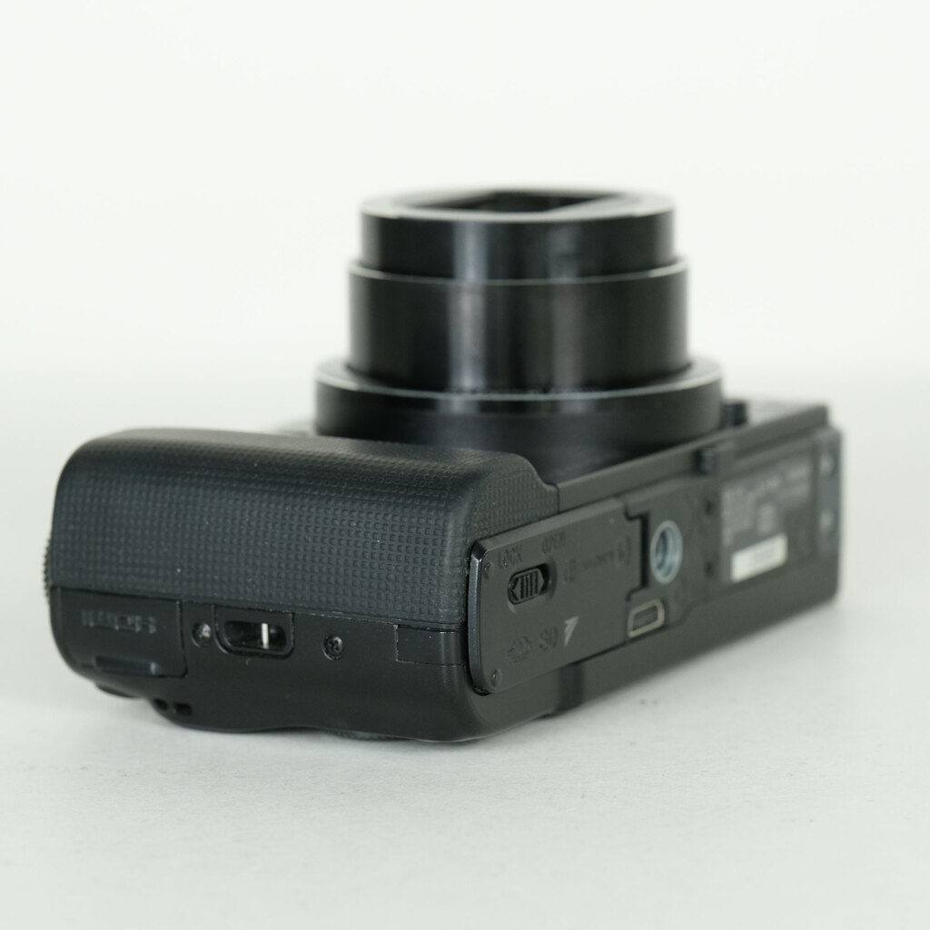SONY Cyber-shot DSC-HX9V ブラックの出品 | ONE SCENE（ワンシーン）