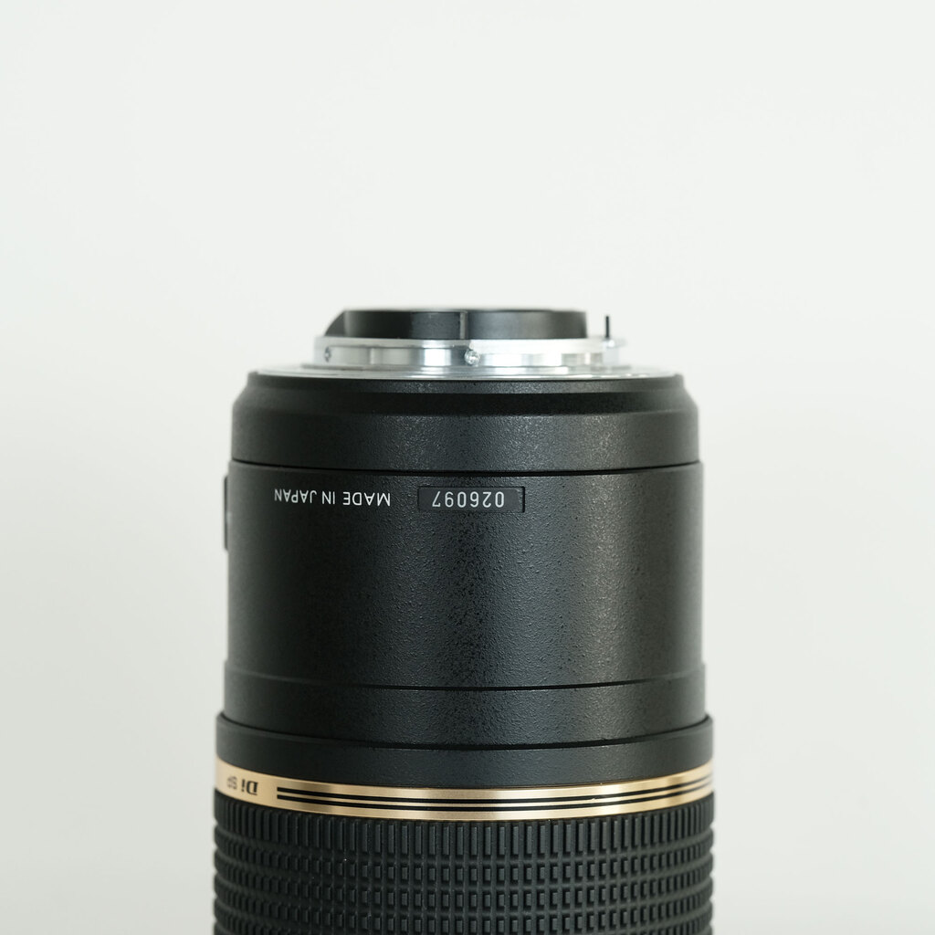 TAMRON SP 90mm F2.8 Di Macro 1:1/Model 272ENII(ニコンF用モーター内蔵) TAMRON SP 90mm F2.8 Di Macro 1:1/Model 272ENII(ニコンF用モーター内蔵)