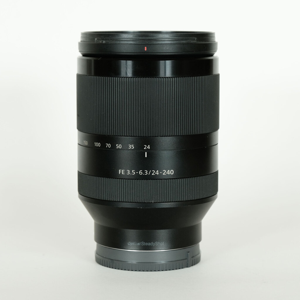 SONY FE 24-240mm F3.5-6.3 OSS SEL24240