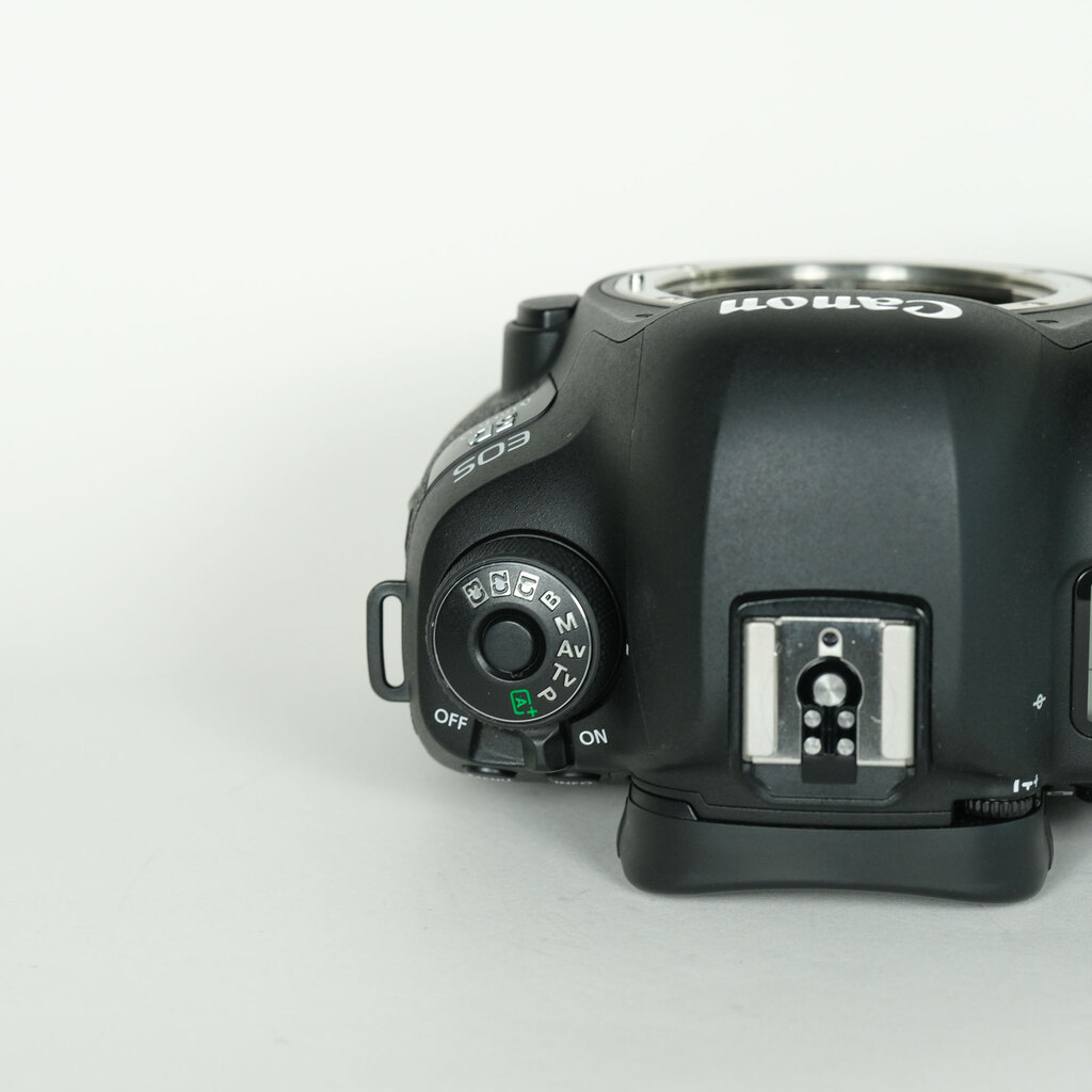 Canon EOS 5D Mark IV Canon EOS 5D Mark IV