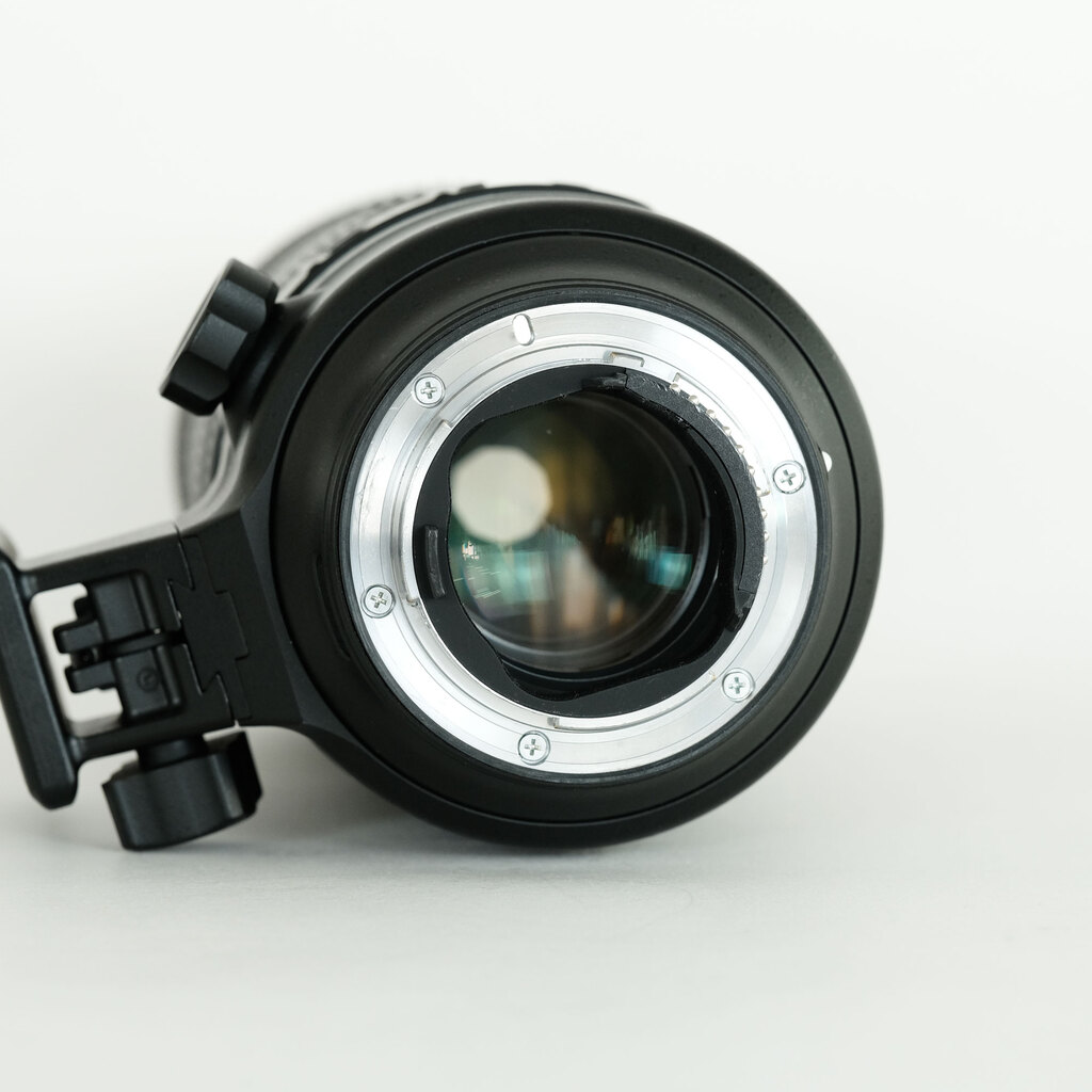 Nikon AF-S NIKKOR 70-200mm f/2.8E FL ED VR Nikon AF-S NIKKOR 70-200mm f/2.8E FL ED VR