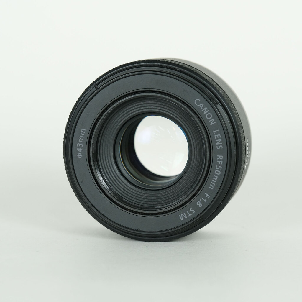 Canon RF50mm F1.8 STM Canon RF50mm F1.8 STM