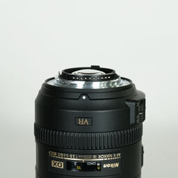 Nikon AF-S DX NIKKOR 18-200mm F3.5-5.6G ED VR II