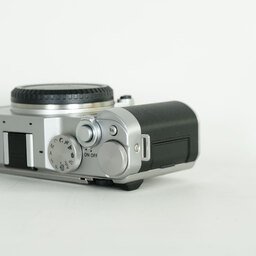 FUJIFILM X-A3 ボディ  シルバー