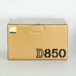 Nikon D850