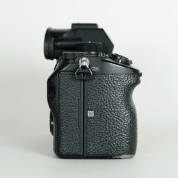 SONY α7 III（ILCE-7M3）