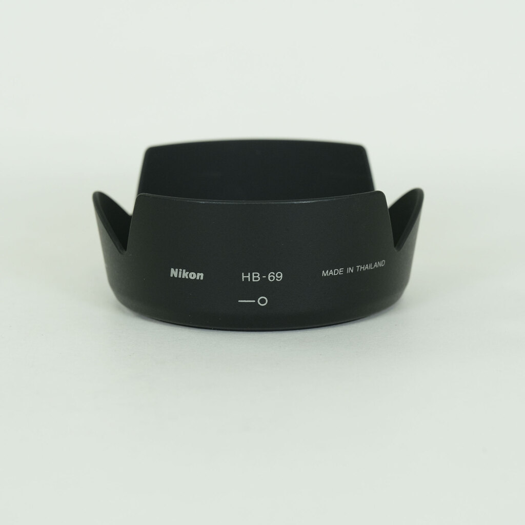 Nikon AF-S DX NIKKOR 18-55mm f3.5-5.6G VR II Nikon AF-S DX NIKKOR 18-55mm f3.5-5.6G VR II