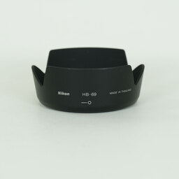 Nikon AF-S DX NIKKOR 18-55mm f3.5-5.6G VR II Nikon AF-S DX NIKKOR 18-55mm f3.5-5.6G VR II