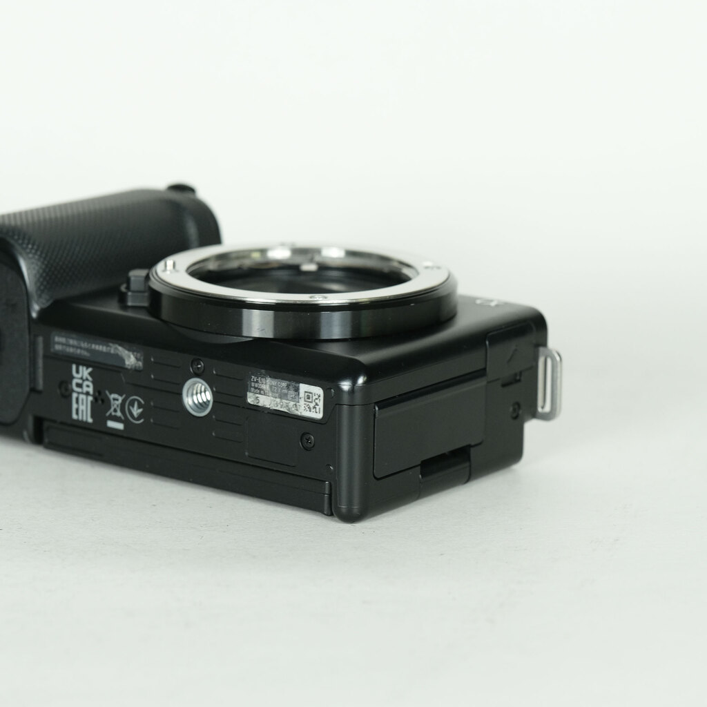 SONY VLOGCAM ZV-E10 SONY VLOGCAM ZV-E10