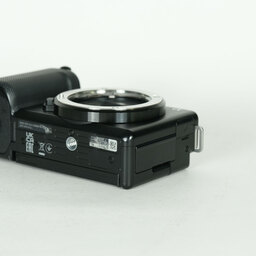 SONY VLOGCAM ZV-E10 SONY VLOGCAM ZV-E10