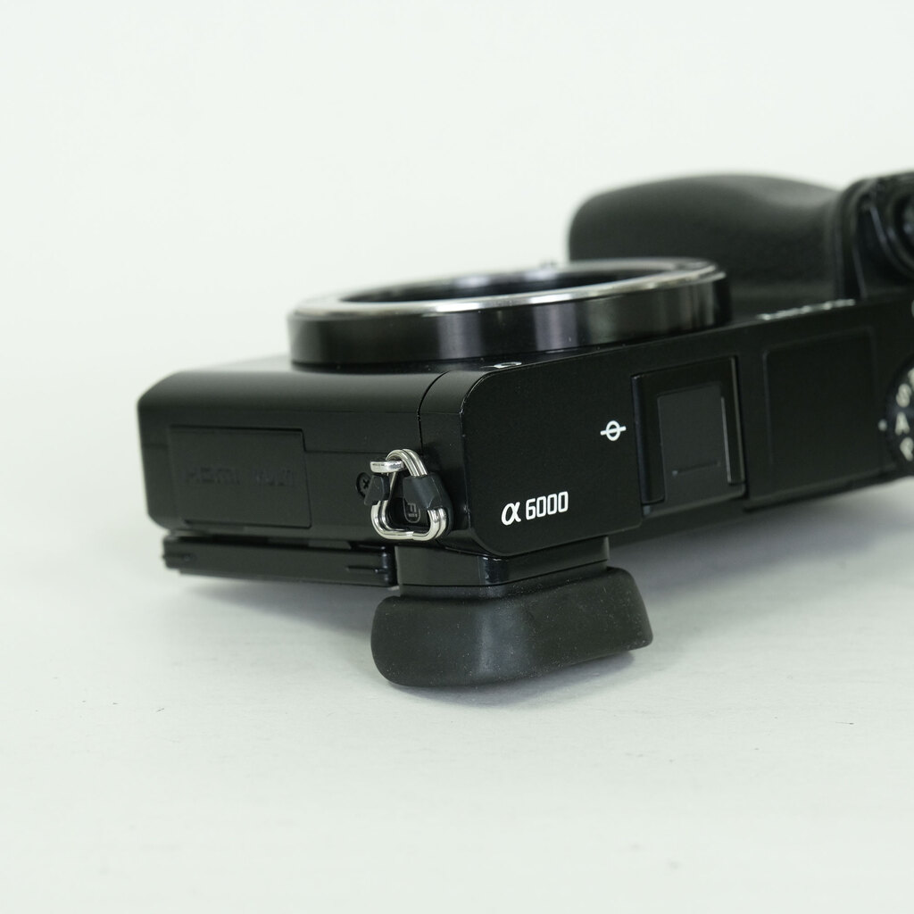 SONY α6000(ILCE-6000) SONY α6000(ILCE-6000)
