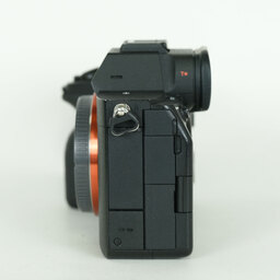 SONY α7 IV(ILCE-7M4) SONY α7 IV(ILCE-7M4)