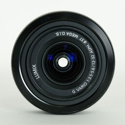 Panasonic LUMIX DMC-GM1Kレンズキット ブラック