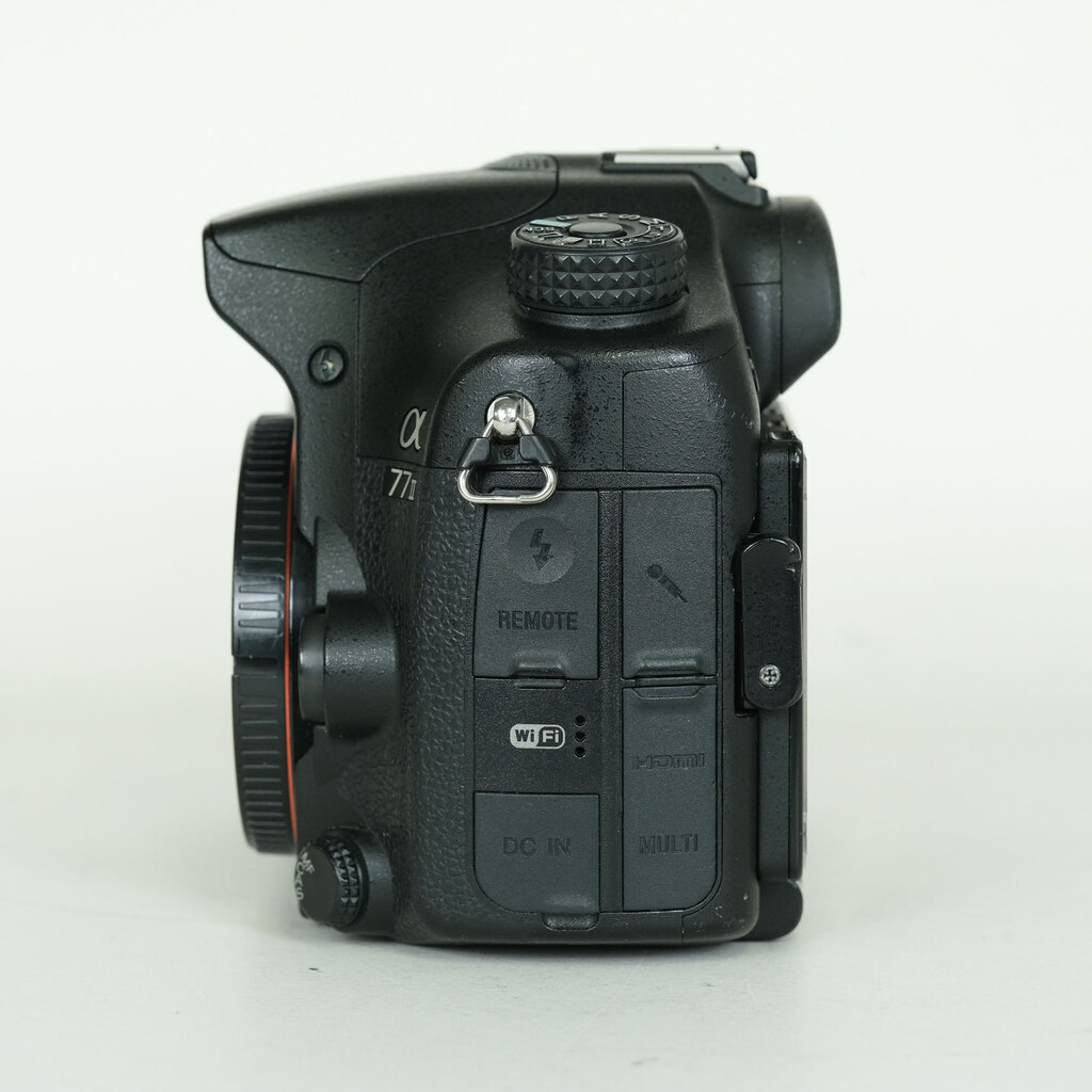 SONY α77IIボディ ILCA-77M2