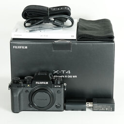 FUJIFILM X-T4