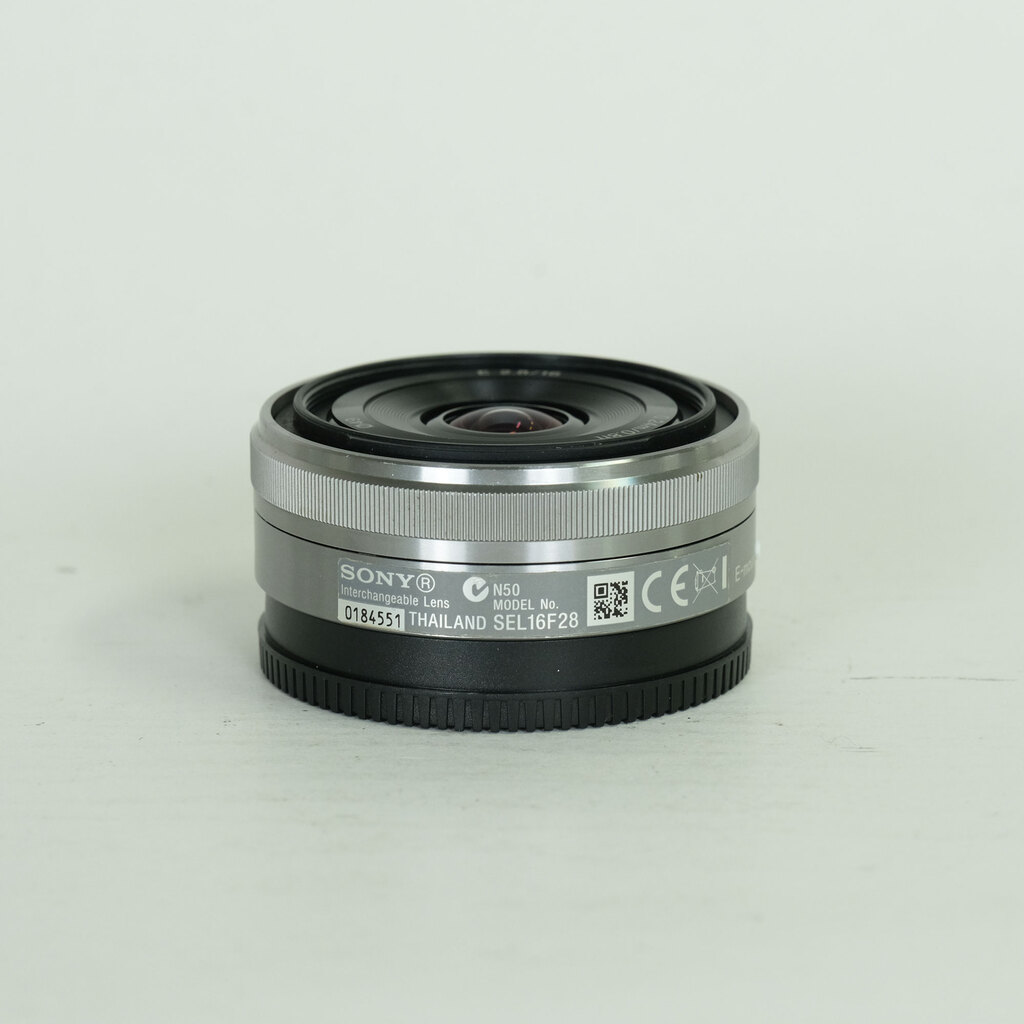 SONY E 16mm F2.8 SEL16F28