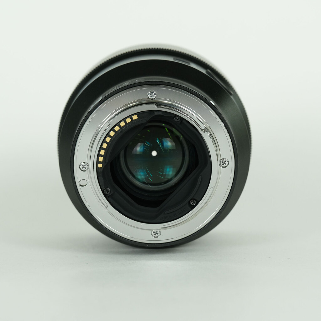 SONY FE 85mm F1.8 SEL85F18 SONY FE 85mm F1.8 SEL85F18