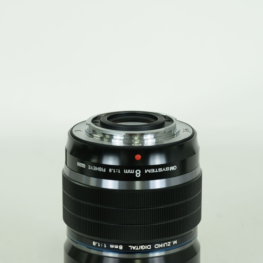 OLYMPUS M.ZUIKO DIGITAL ED 8mm F1.8 Fisheye PRO