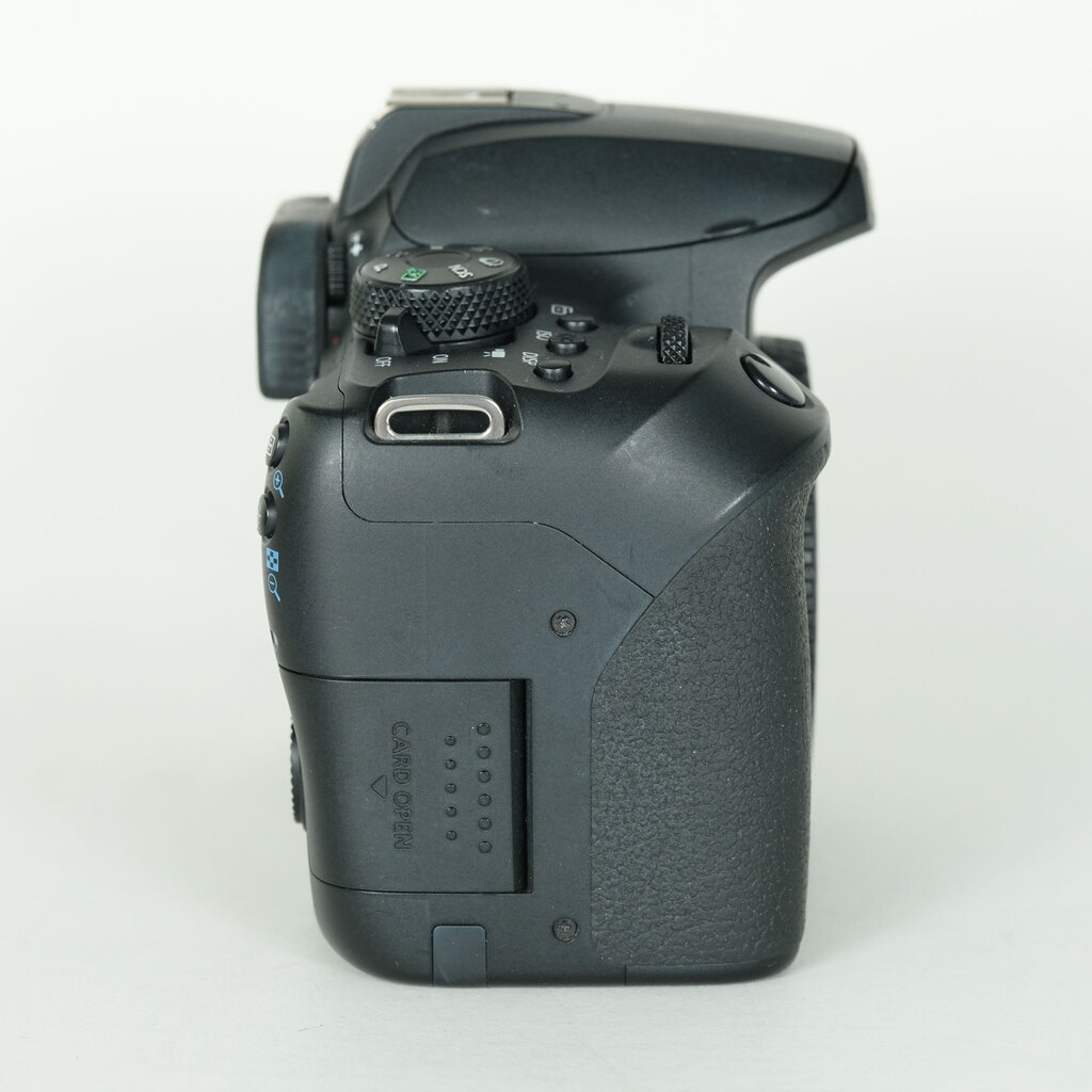 Canon EOS Kiss X10iの出品 | ONE SCENE（ワンシーン）