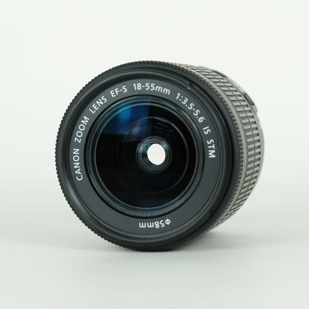 Canon EF-S18-55mm F3.5-5.6 IS STMの出品 | ONE SCENE（ワンシーン）