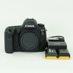 Canon EOS 5D Mark IV Canon EOS 5D Mark IV