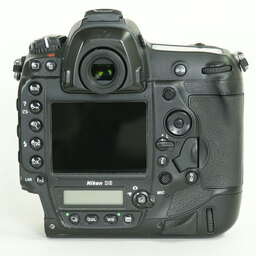 Nikon D5