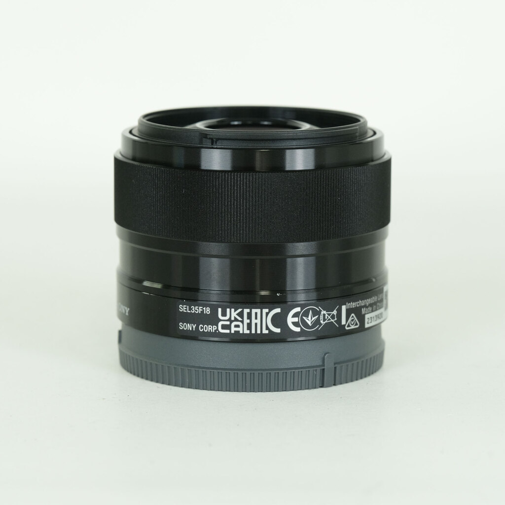 SONY E 35mm F1.8 OSS SEL35F18